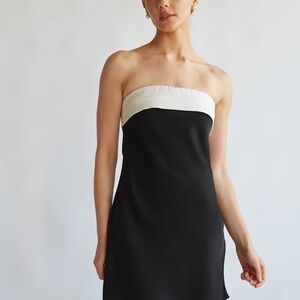 American Threads Classy Strapless Black Mini Dress